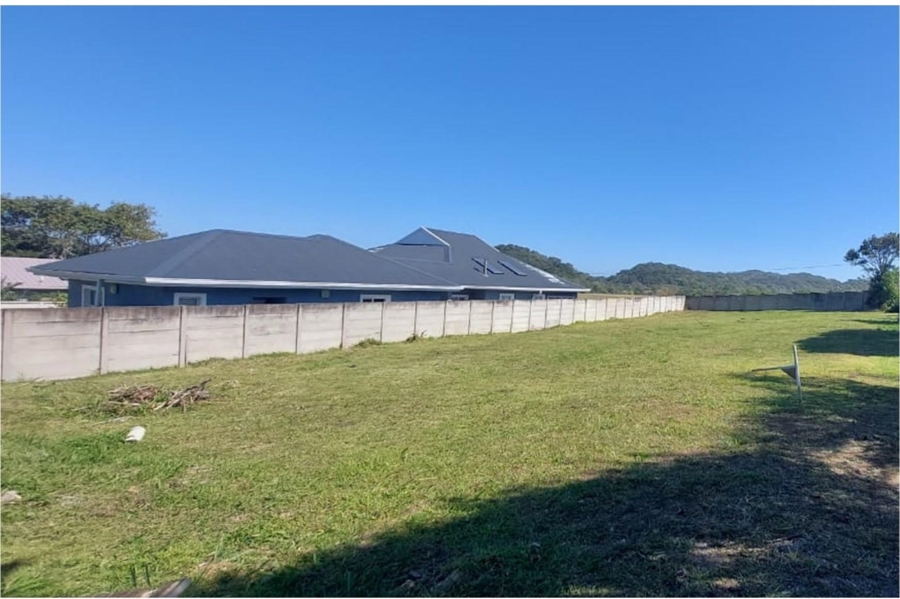0 Bedroom Property for Sale in Sunrise On Sea Eastern Cape